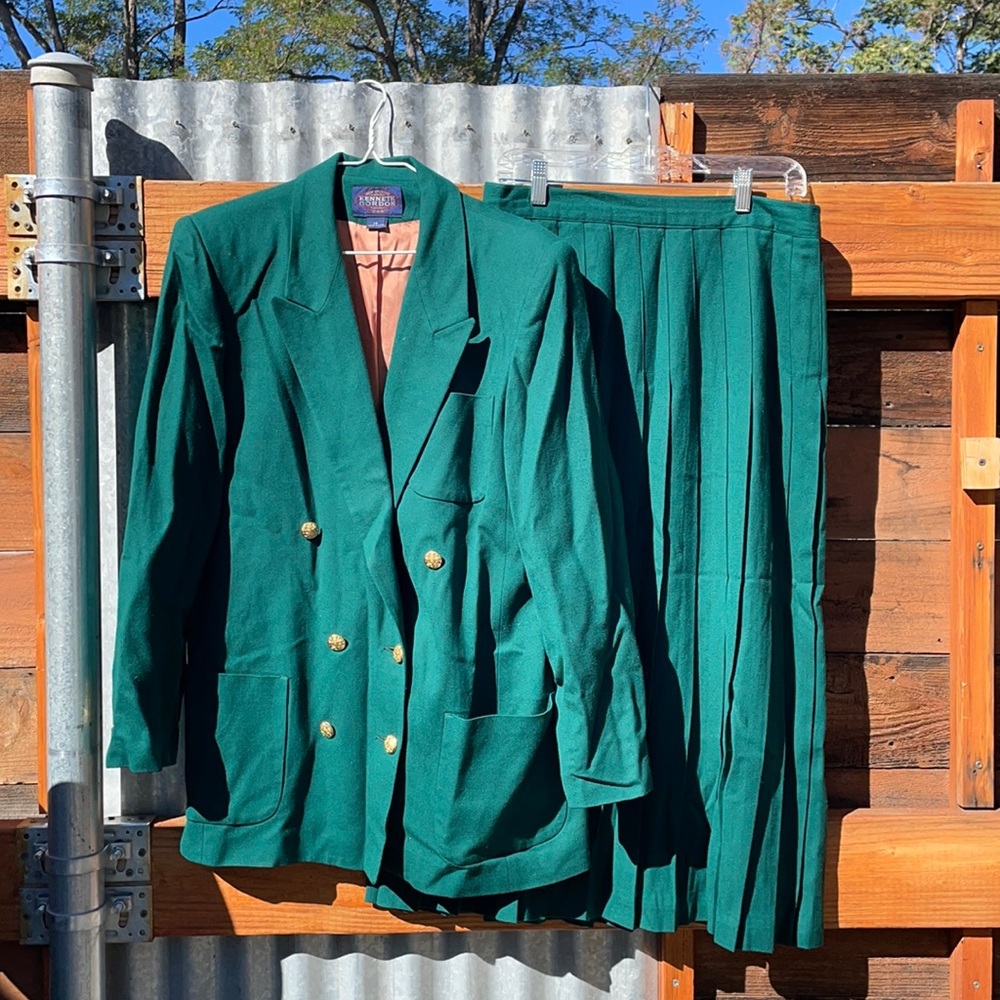 Vintage 80's Kenneth Gordon Pleated Skirt and Blazer - 2pc Set